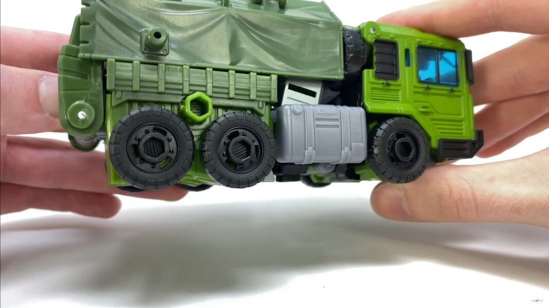 Transformers Legacy Bulkhead In Hand Image  (36 of 56)